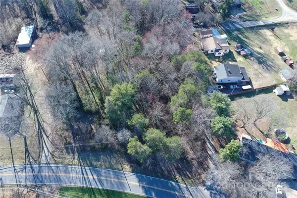 $42,500 | 320 Fairgrove Church Road Southeast, Conover, NC 28613