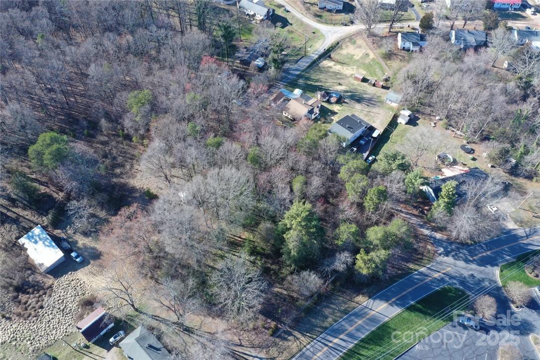 320 Fairgrove Church Road Southeast Conover, NC 28613 - Photo 16 of 27