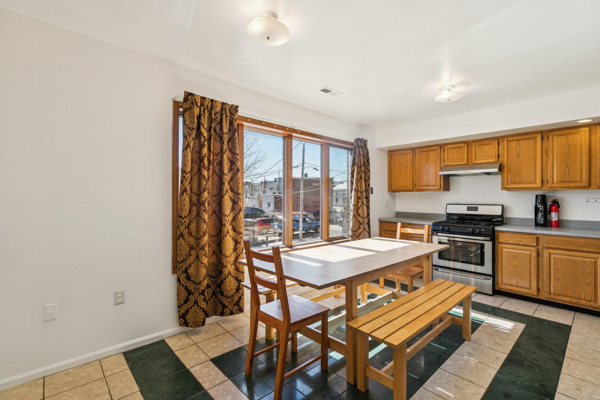 3379 Frederick Street Philadelphia, PA 19129 - Photo 15 of 42 Kitchen with Southern Light Exposure
