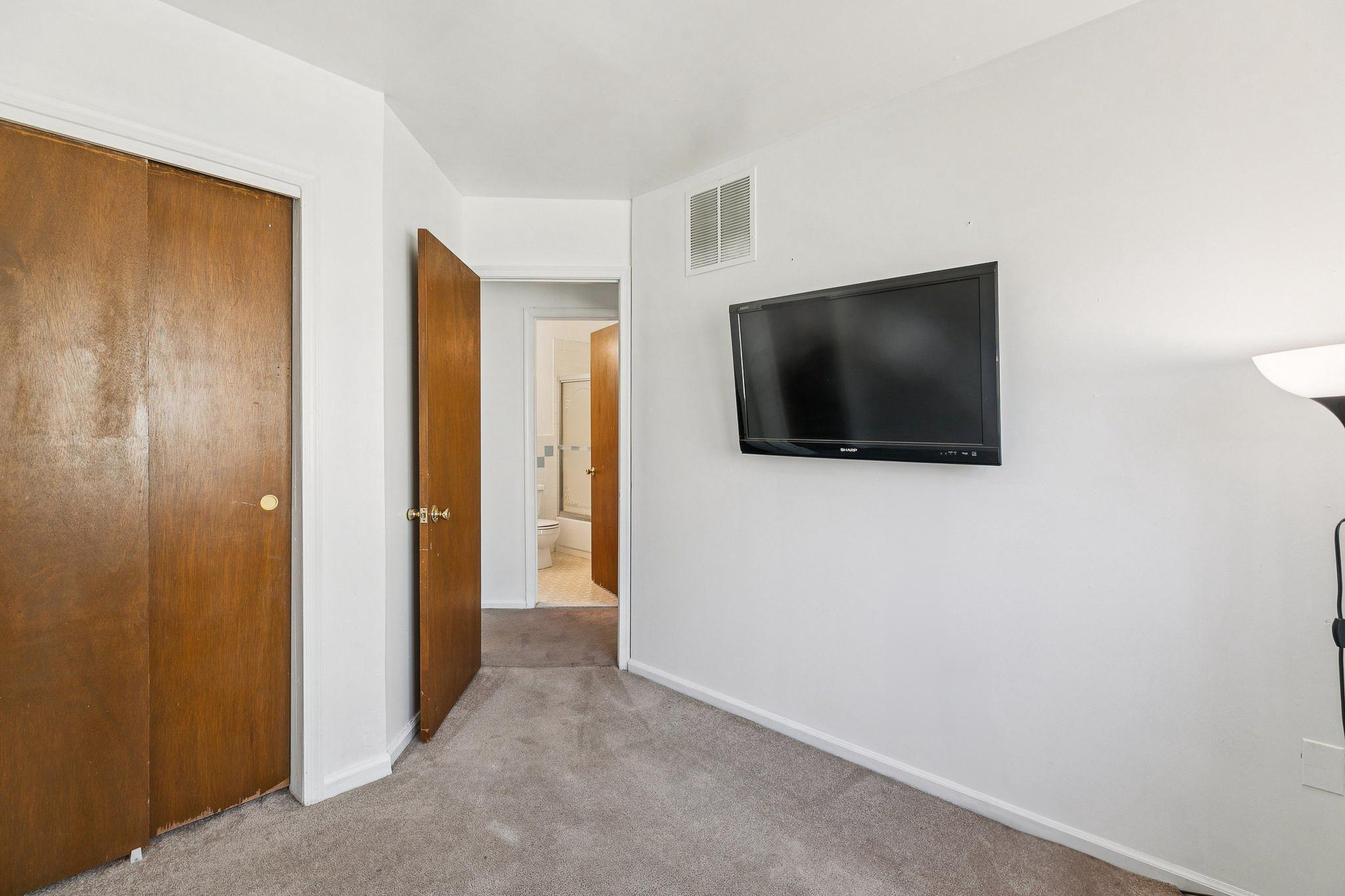 3379 Frederick Street Philadelphia, PA 19129 - Photo 27 of 42 4th Bedroom