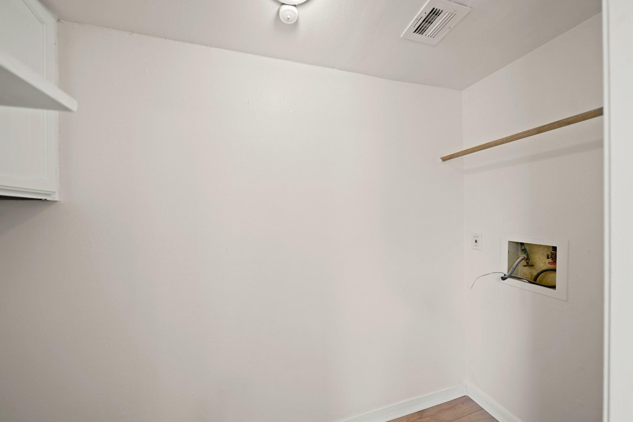 5 Dallas Court, Unit 1 Angleton, TX 77515 - Photo 13 of 18 Utility room
