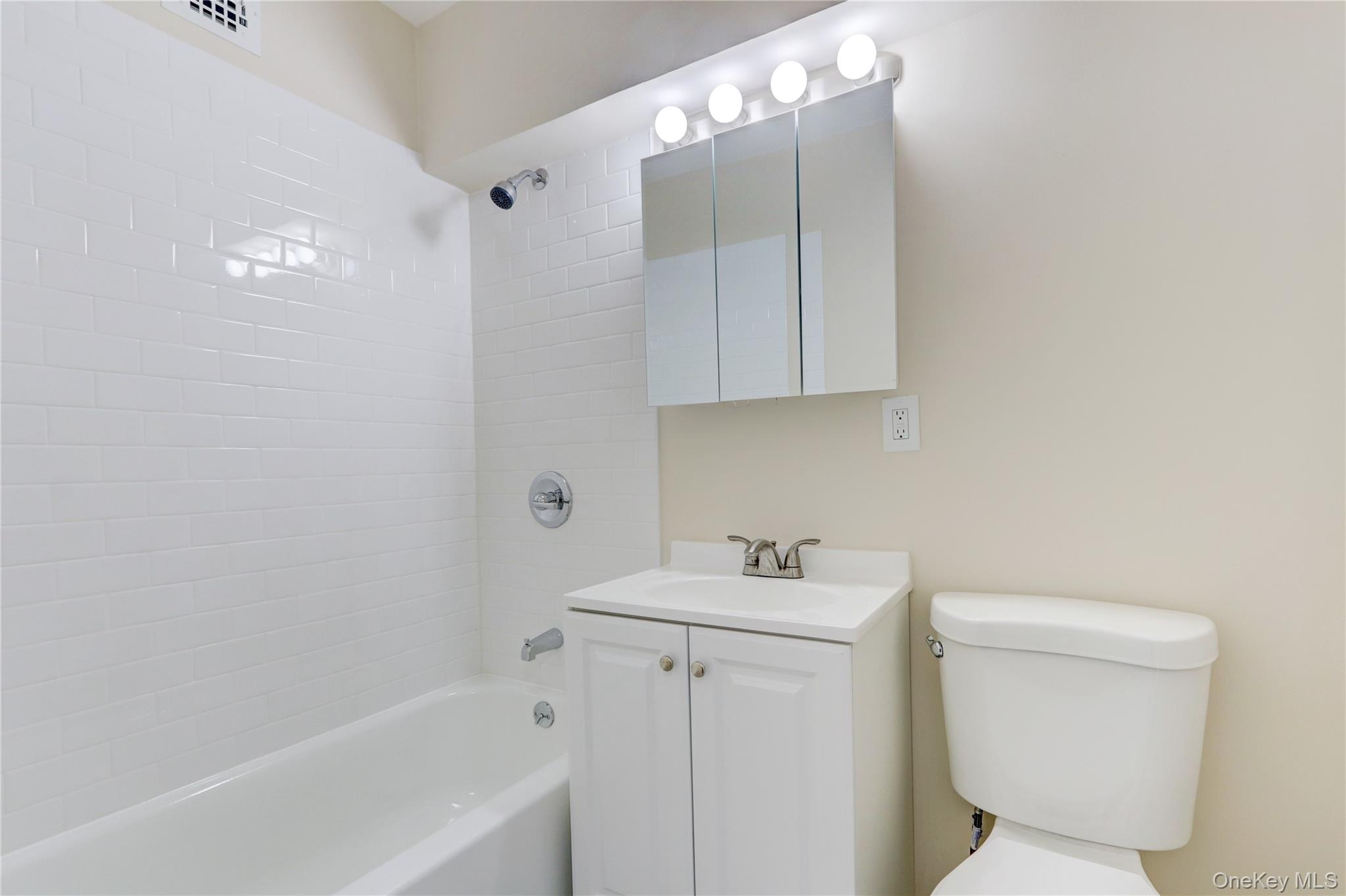 3201 Grand Concourse, Unit 4M Bronx, NY 10468 - Photo 20 of 28 Gallery Image 20