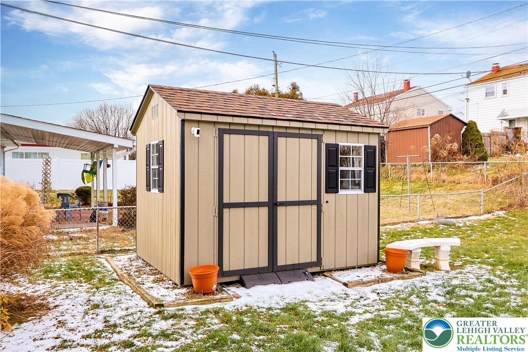 1322 Valley Road Bethlehem, PA 18018 - Photo 28 of 32 And an 8 x 10 Storage Shed in Great Condition
