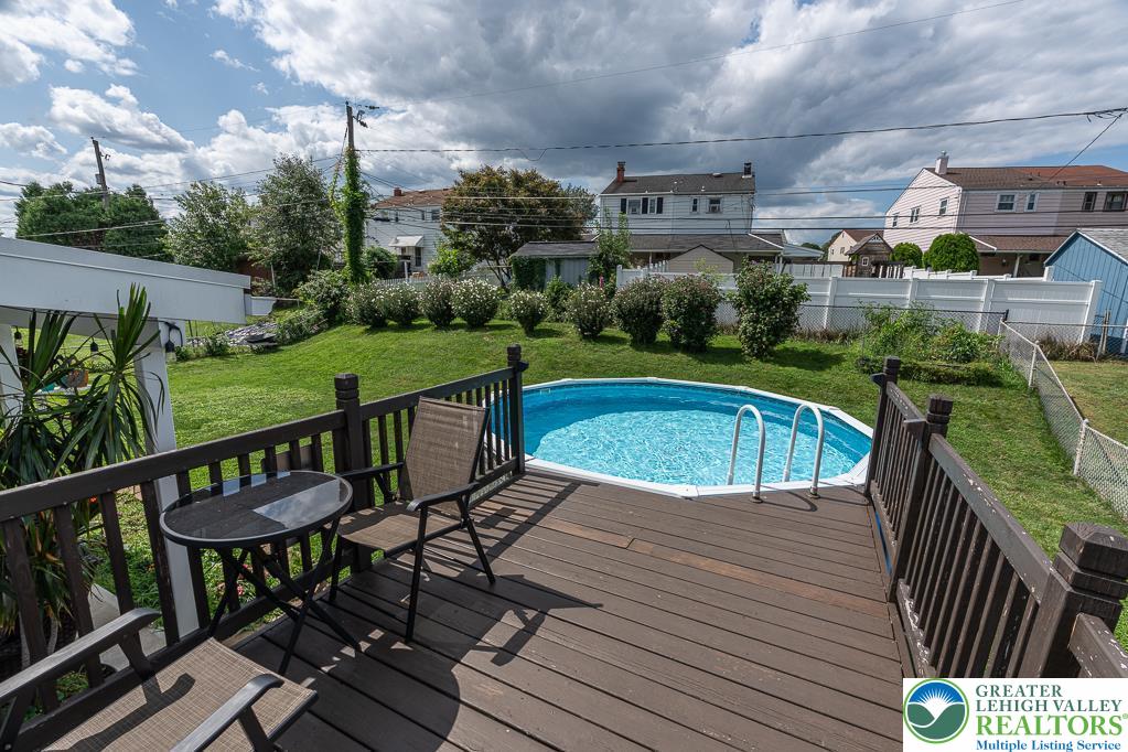 1322 Valley Road Bethlehem, PA 18018 - Photo 31 of 32 Adds to summer Fun!