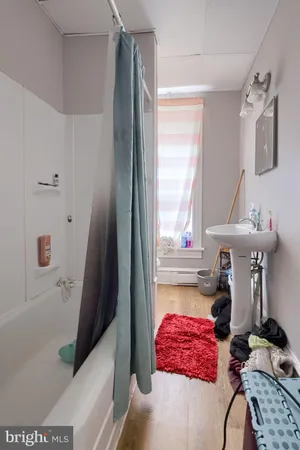 a very nice looking room with many windows