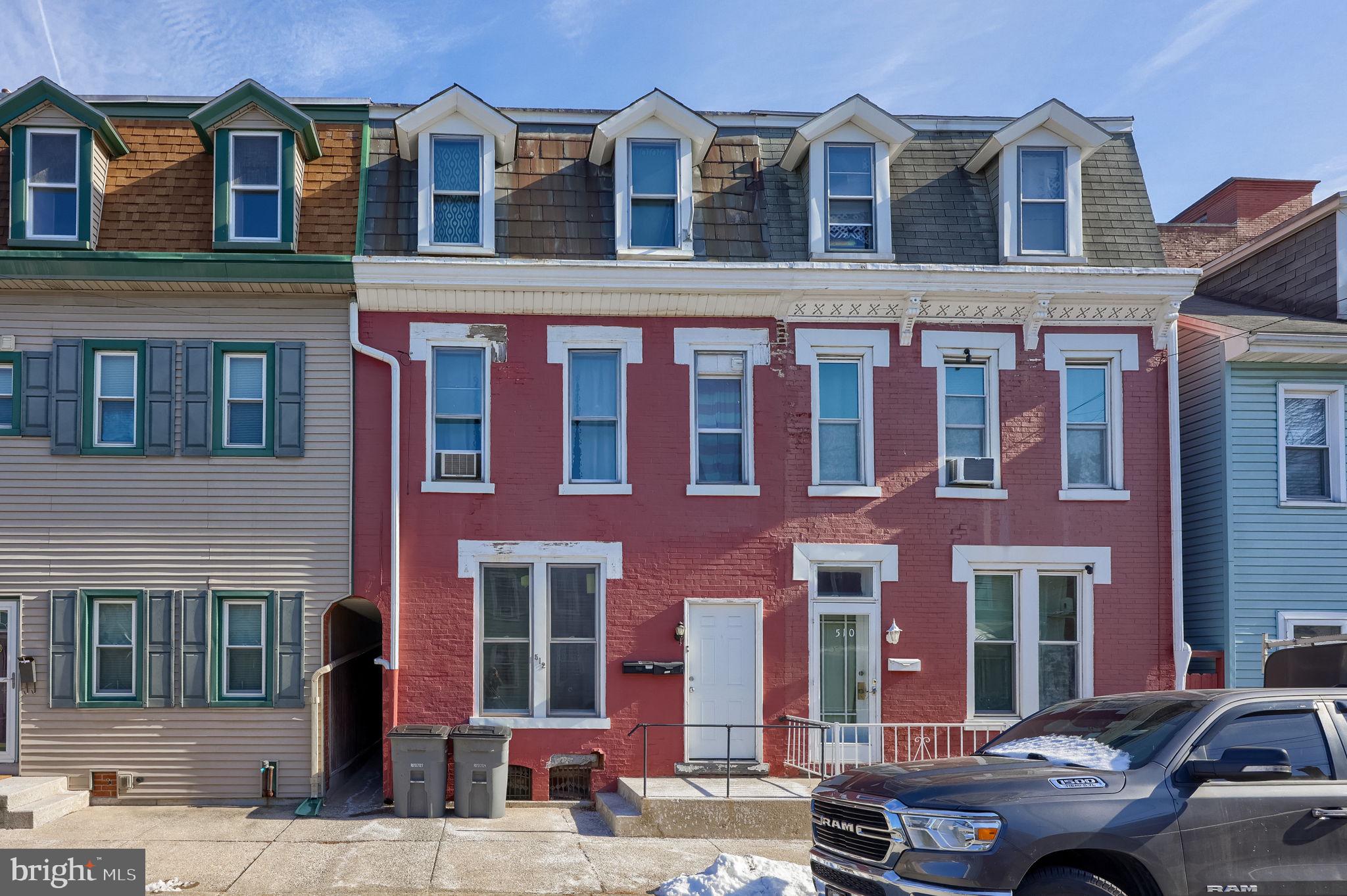 512 Spruce Street Lebanon, PA 17046 - Photo 3 of 23 a front view of multiple houses