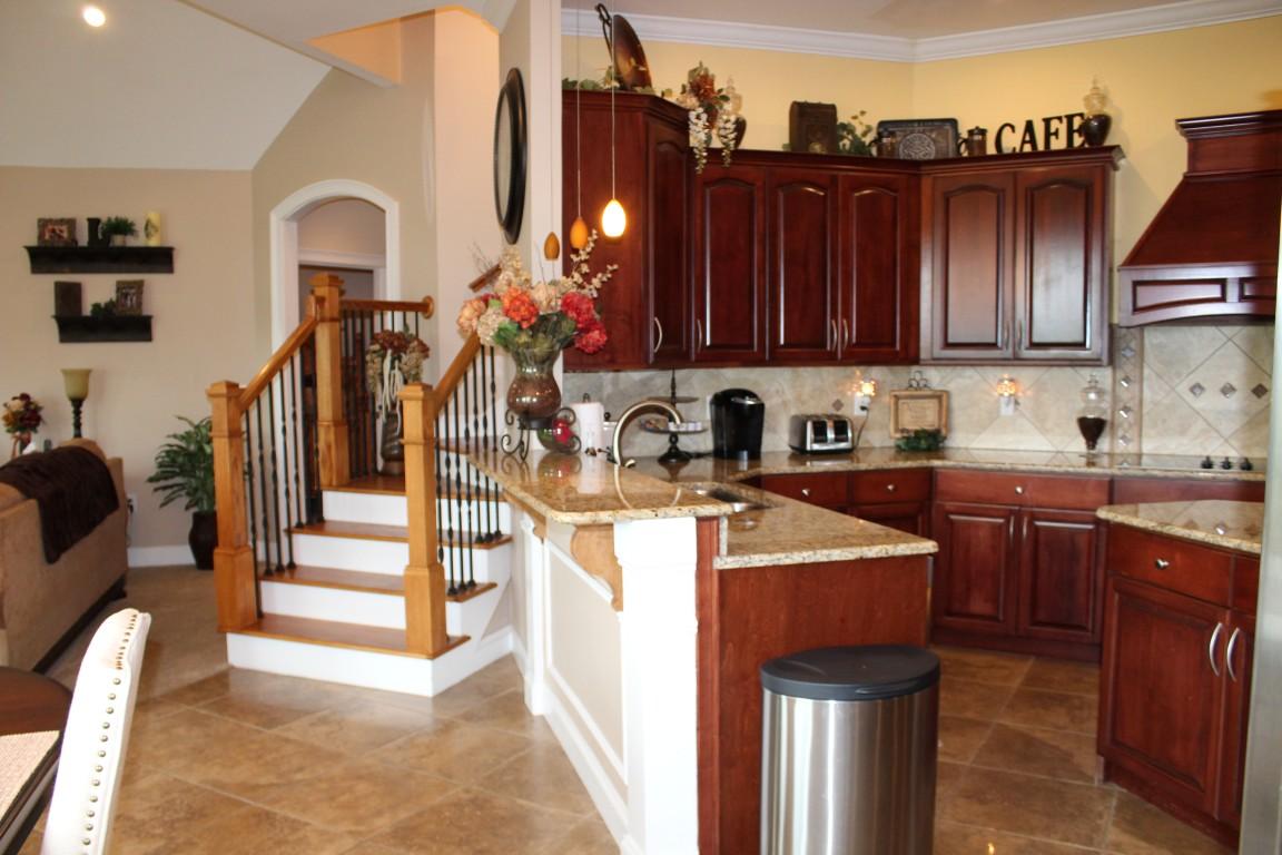 938 Fisher Road, Unit 57 Dayton, TN 37321 - Photo 16 of 72 view to kitchen from breakfast area