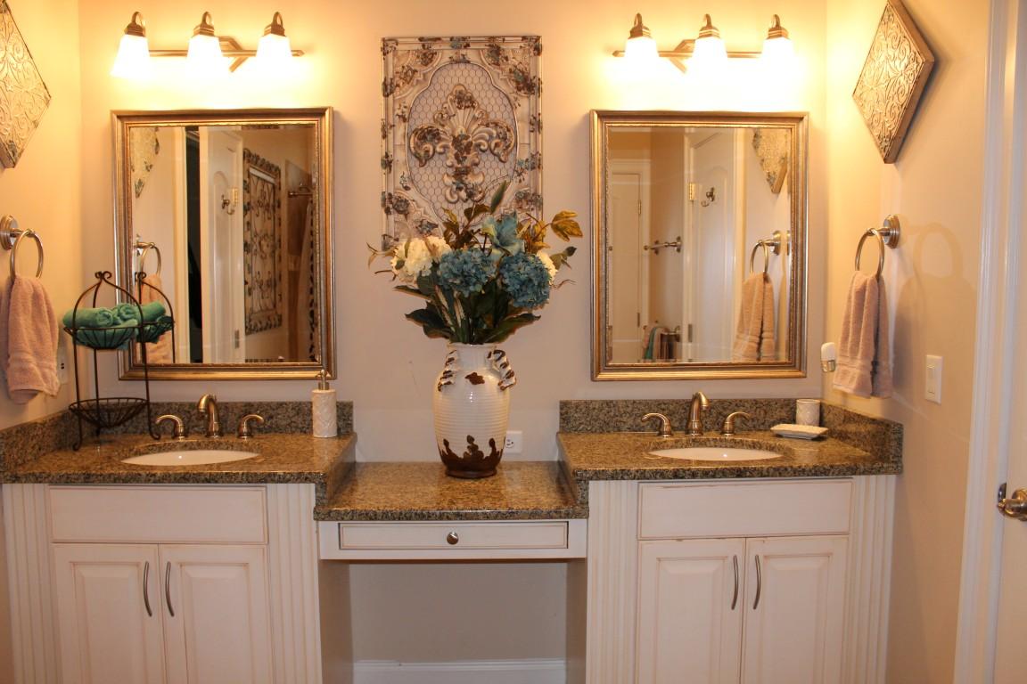 938 Fisher Road, Unit 57 Dayton, TN 37321 - Photo 35 of 72 double vanities in jack-n-jill bath