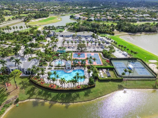 $669,000 | 2731 Misty Oaks Circle, Royal Palm Beach, FL 33411