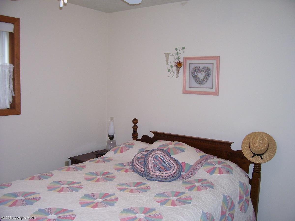 2265 Seneca Road Albrightsville, PA 18210 - Photo 8 of 11 master bed