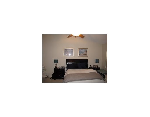 8403 Vía Serena Boca Raton, FL 33433 - Photo 10 of 19 Additional Photo