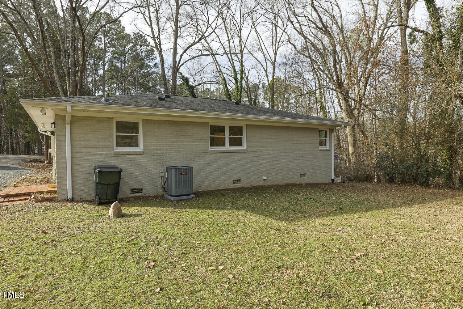 2617 Glover Road Durham, NC 27703 - Photo 24 of 29 027
