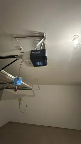 a view of utility room with washer and dryer