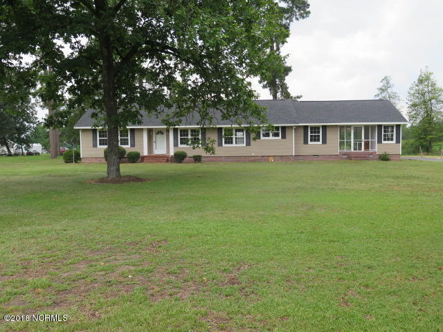 870 Rackley Road Clinton, NC 28328 - Photo 1 of 33 IMG_2563