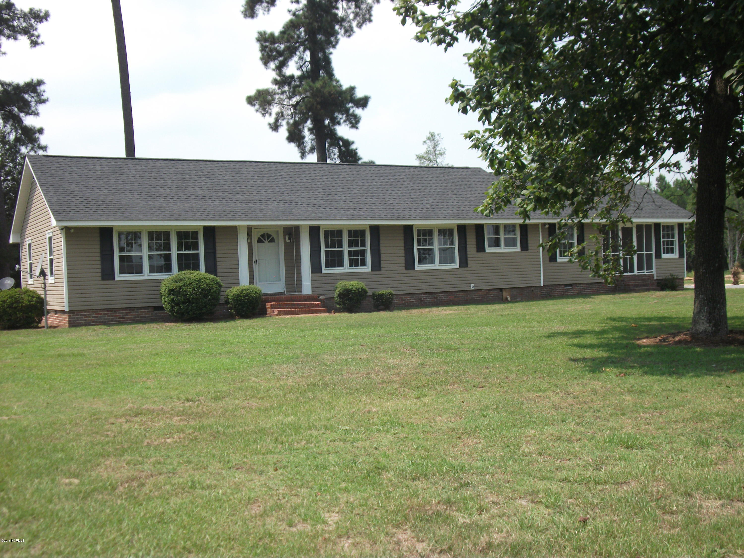 870 Rackley Road Clinton, NC 28328 - Photo 14 of 33 DSCF5902