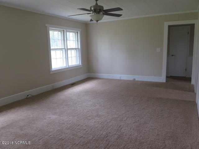 870 Rackley Road Clinton, NC 28328 - Photo 20 of 33 IMG_2577
