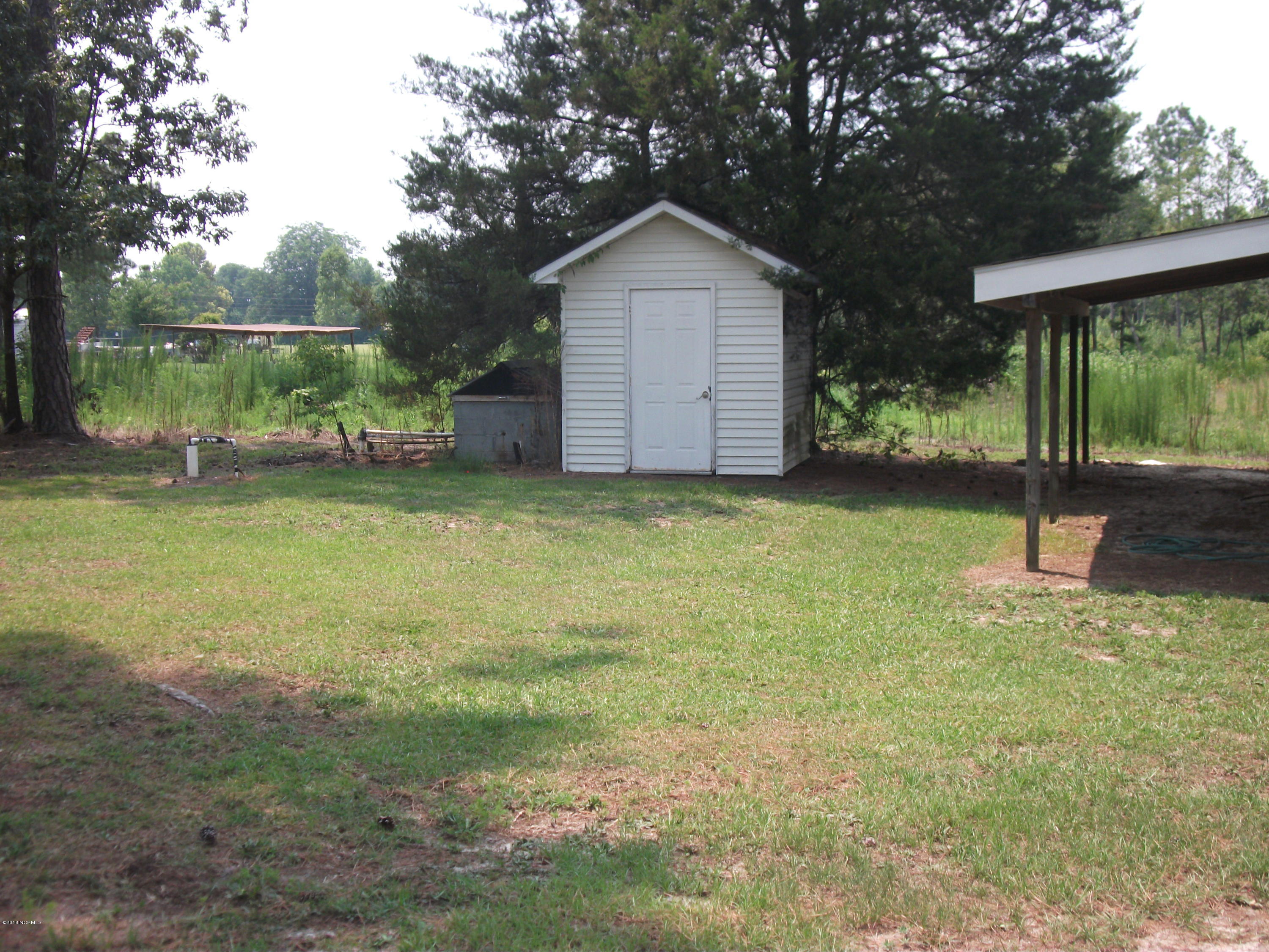 870 Rackley Road Clinton, NC 28328 - Photo 31 of 33 DSCF5897