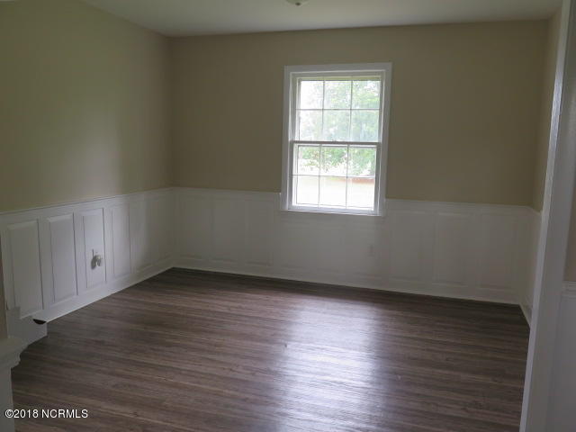 870 Rackley Road Clinton, NC 28328 - Photo 7 of 33 Dining Area