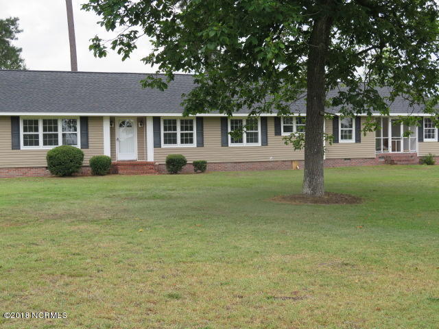 870 Rackley Road Clinton, NC 28328 - Photo 8 of 33 IMG_2564