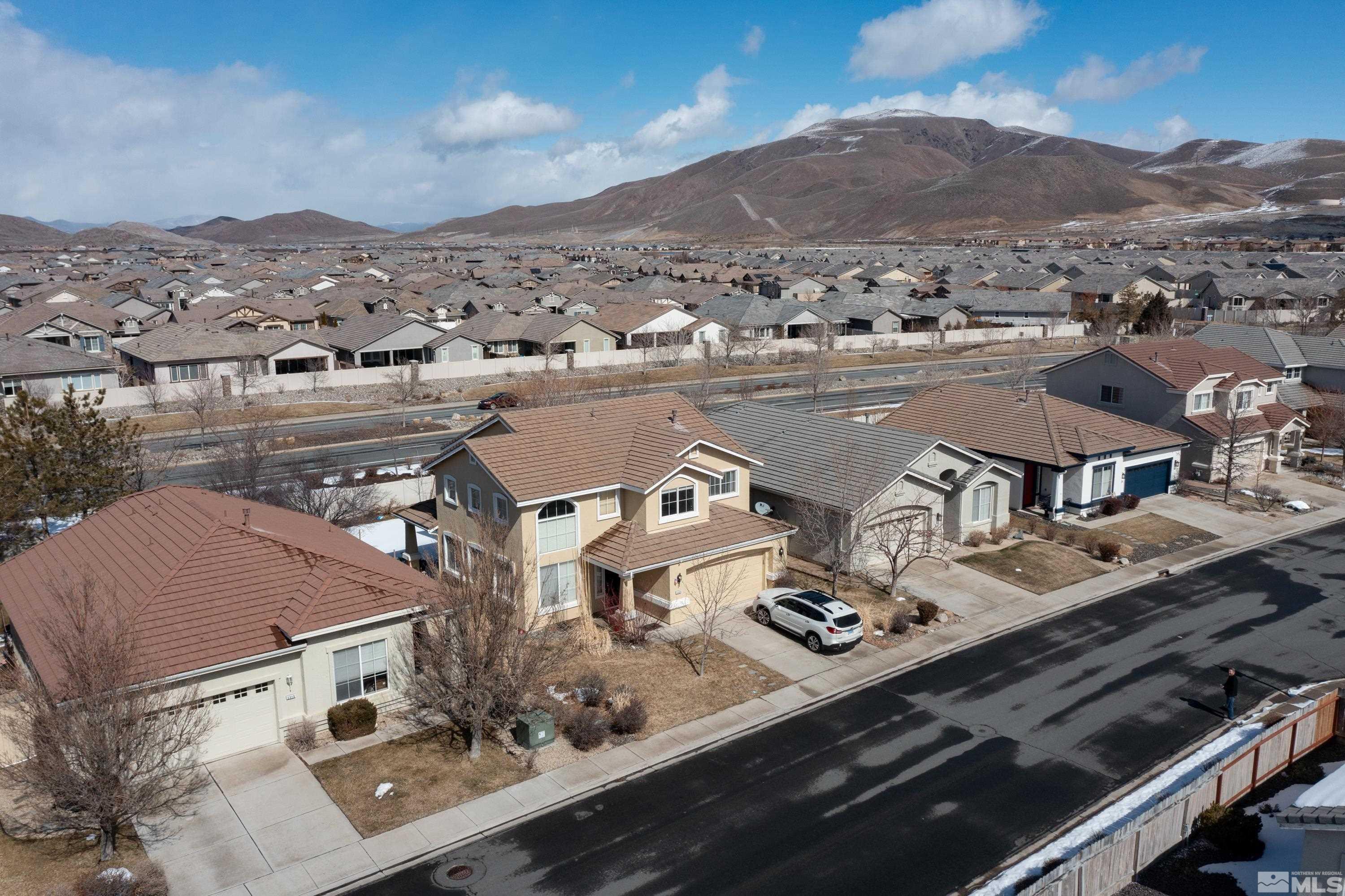 2325 Lincoln Meadows Drive Reno, NV 89521 - Photo 39 of 40 an aerial view of residential houses with outdoor space