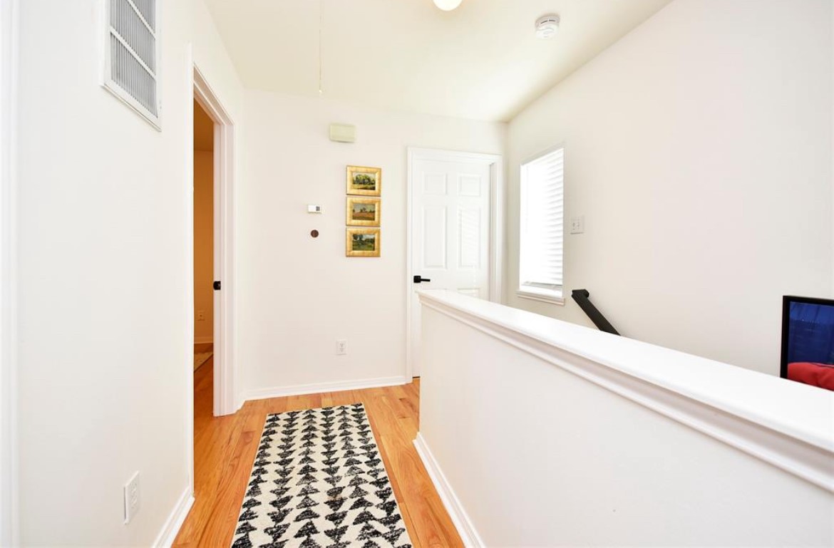 2007 Bailey Street Houston, TX 77006 - Photo 25 of 32
