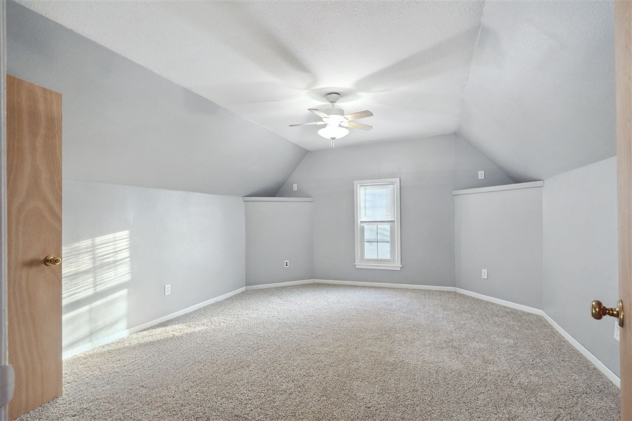 90 Washington Street Riverside, IA 52327 - Photo 16 of 22 Gallery Image 16