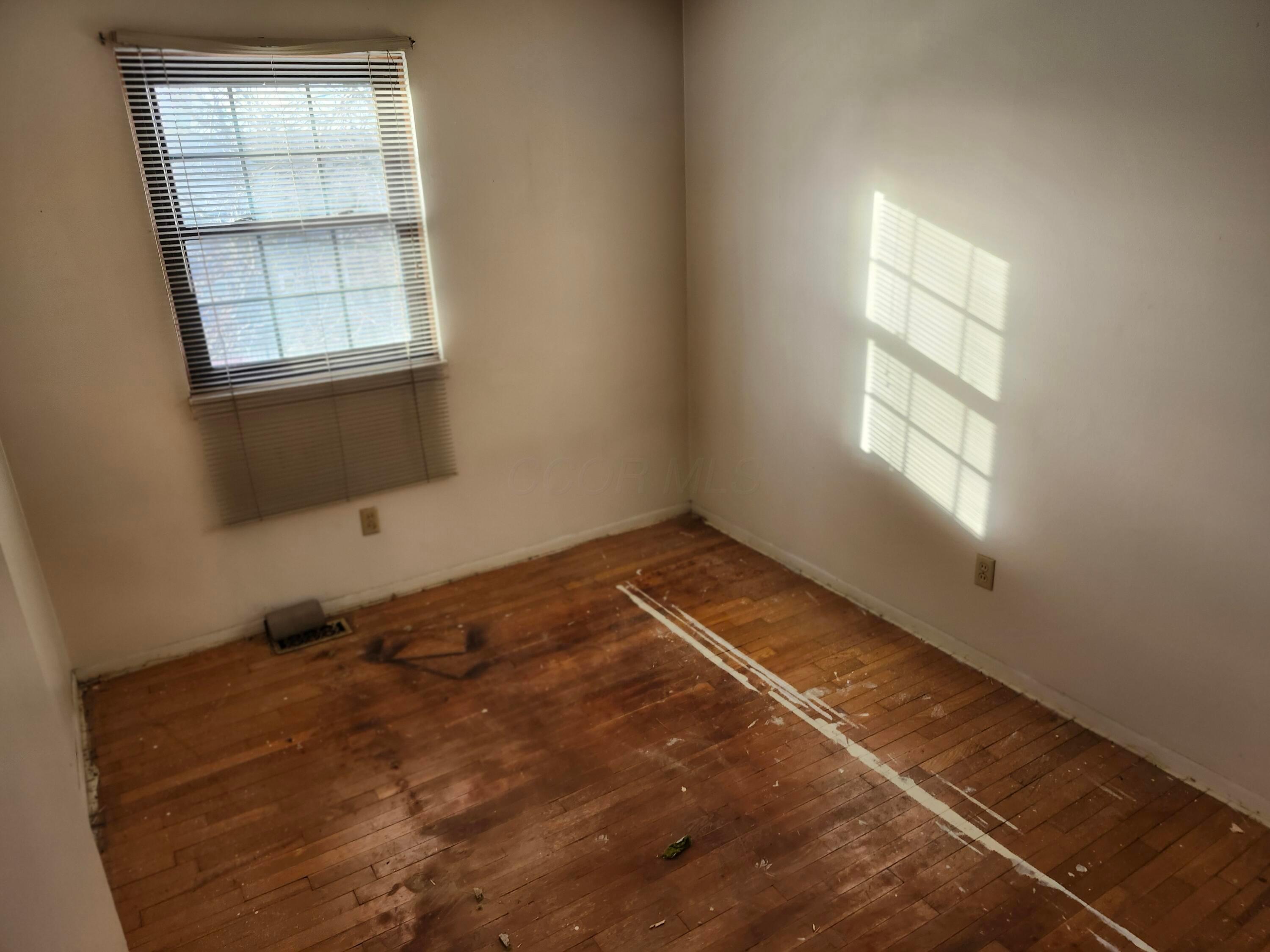 2806 Petzinger Road, Unit 60 Columbus, OH 43209 - Photo 8 of 14 20241223_092242