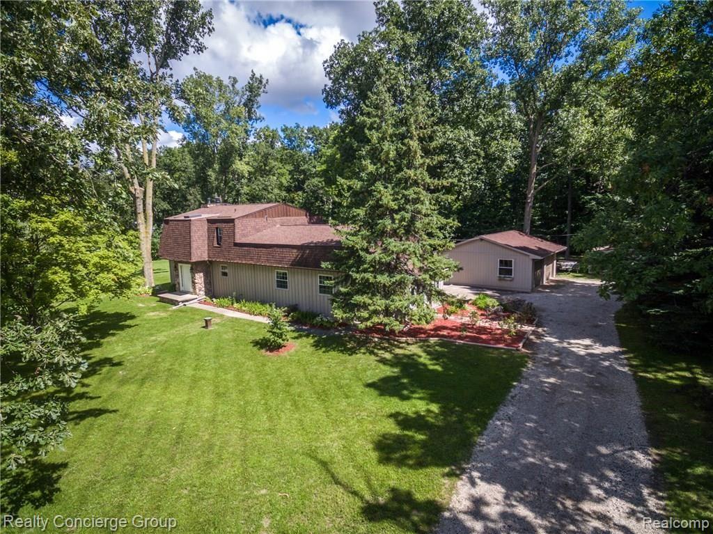 11181 Jennings Road Grand Blanc, MI 48439 - Photo 26 of 34 Jennings (15 of 67).jpg