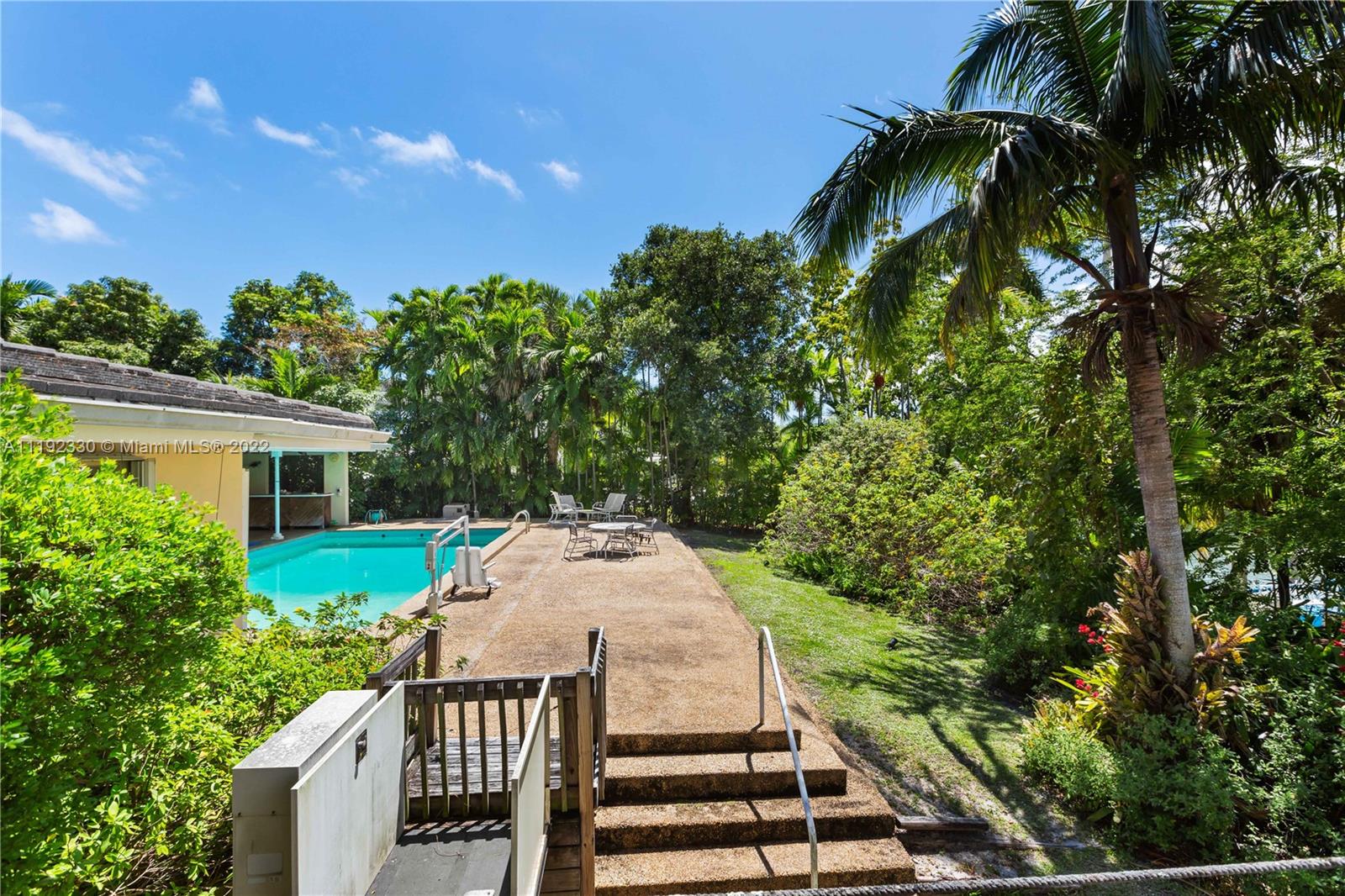 Riviera Coral Gables, FL 33146 - Photo 18 of 39 a view of a yard in front of house