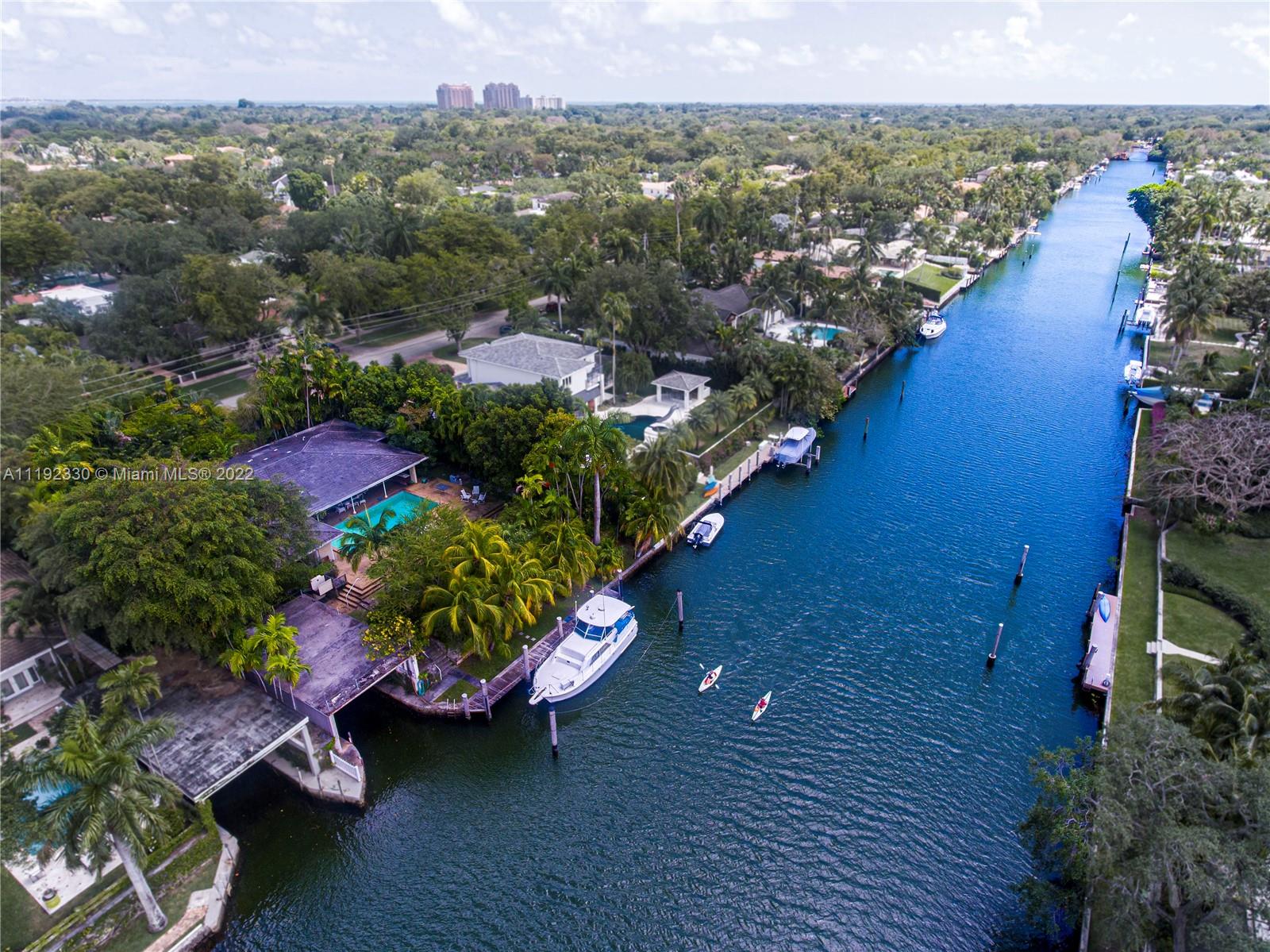Riviera Coral Gables, FL 33146 - Photo 2 of 39 an aerial view of a house with a garden