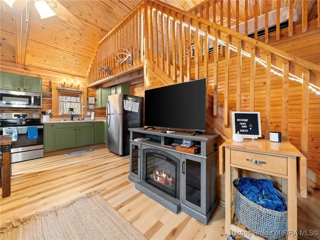 $270,000 | 10510 Deer Drive, Birdseye, IN 47513