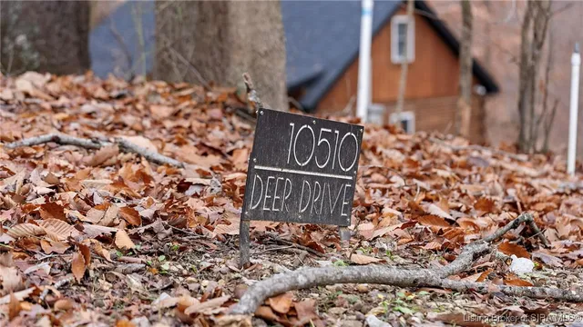 $270,000 | 10510 Deer Drive, Birdseye, IN 47513