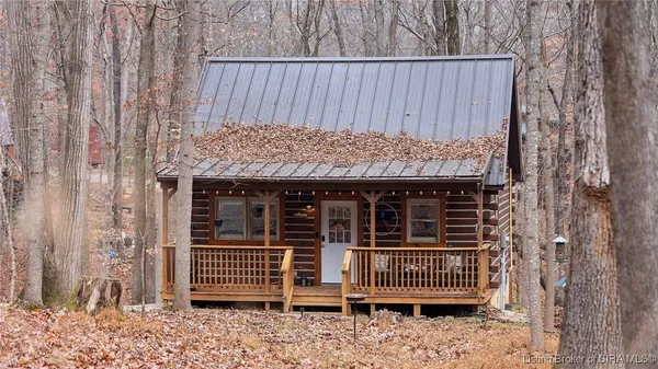 $270,000 | 10510 Deer Drive, Birdseye, IN 47513