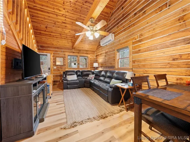 $270,000 | 10510 Deer Drive, Birdseye, IN 47513