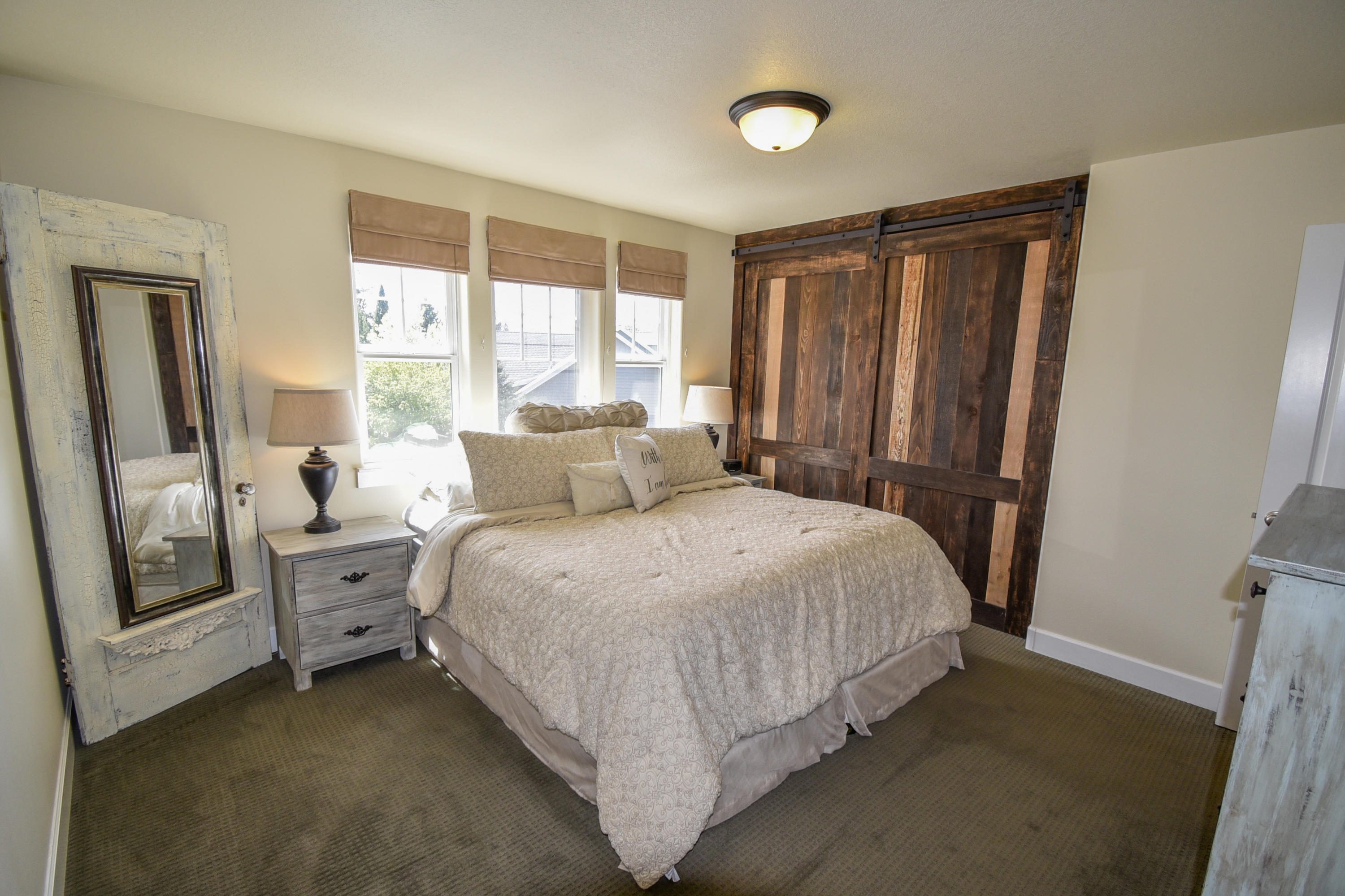 61205 Ridgewater Loop Bend, OR 97702 - Photo 20 of 34 DSC_5425-2