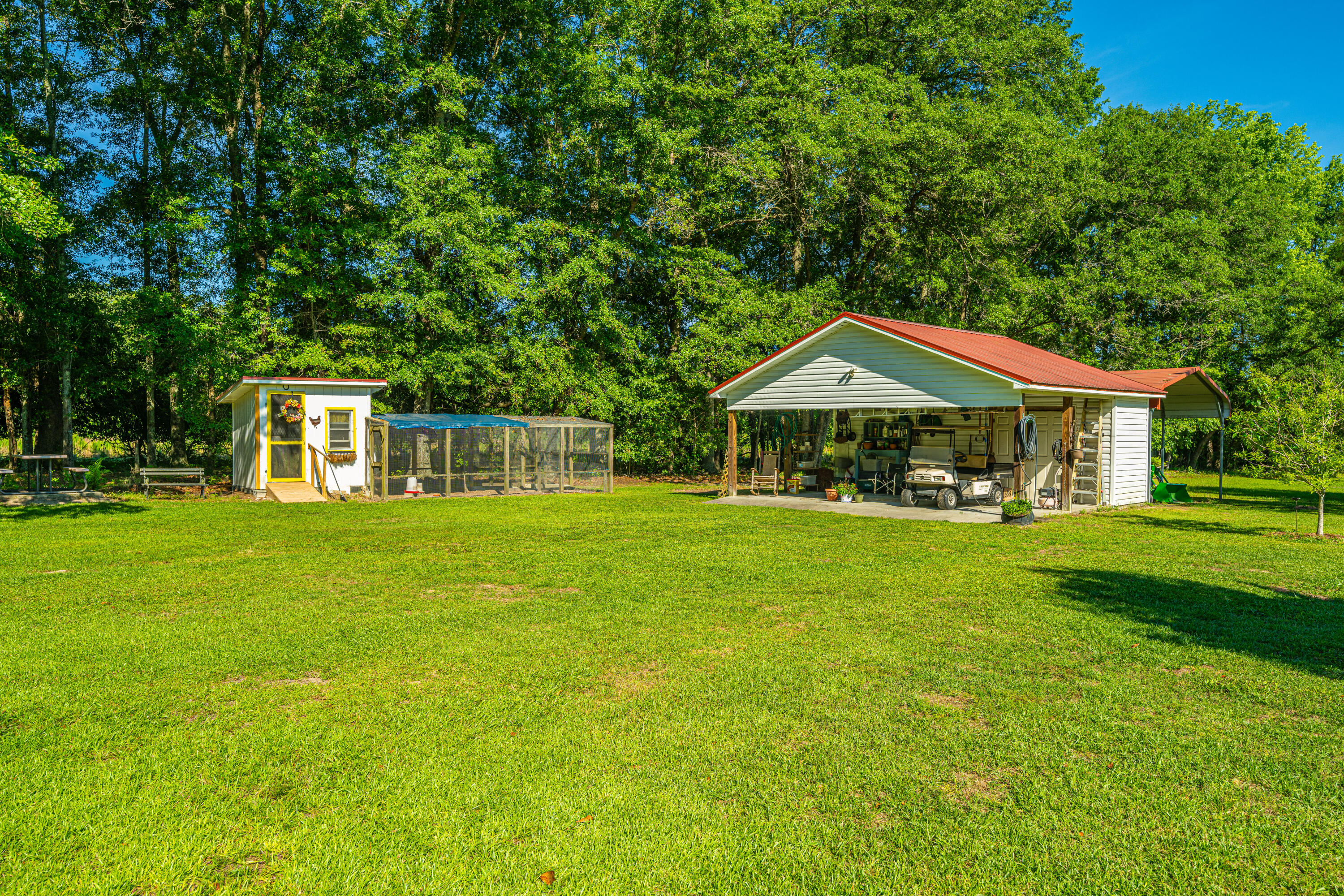 696 Ridge Road Ridgeville, SC 29472 - Photo 68 of 80 Rear Shed & Chicken House/Run