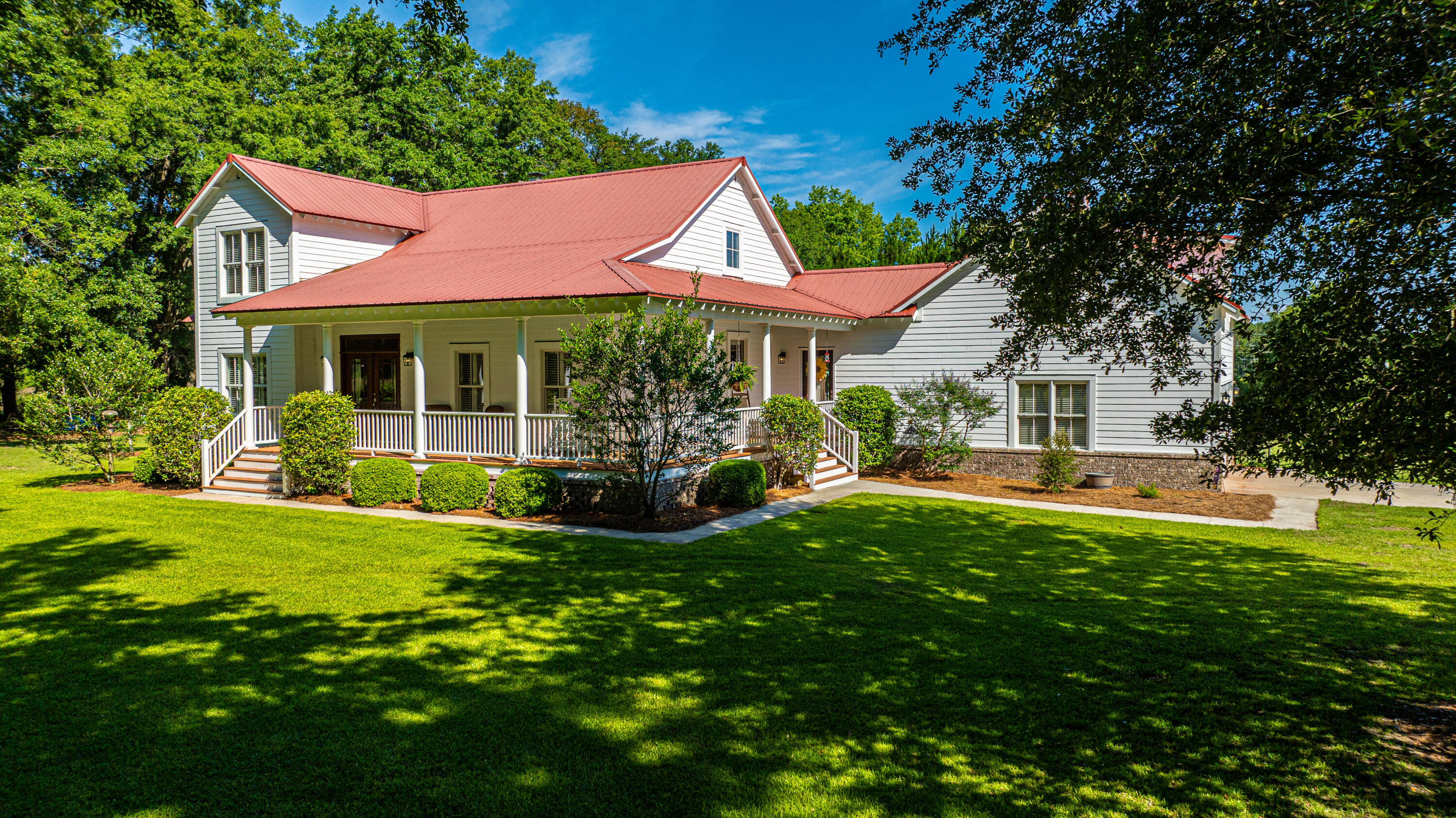 696 Ridge Road Ridgeville, SC 29472 - Photo 8 of 80 Front & Side Porches!