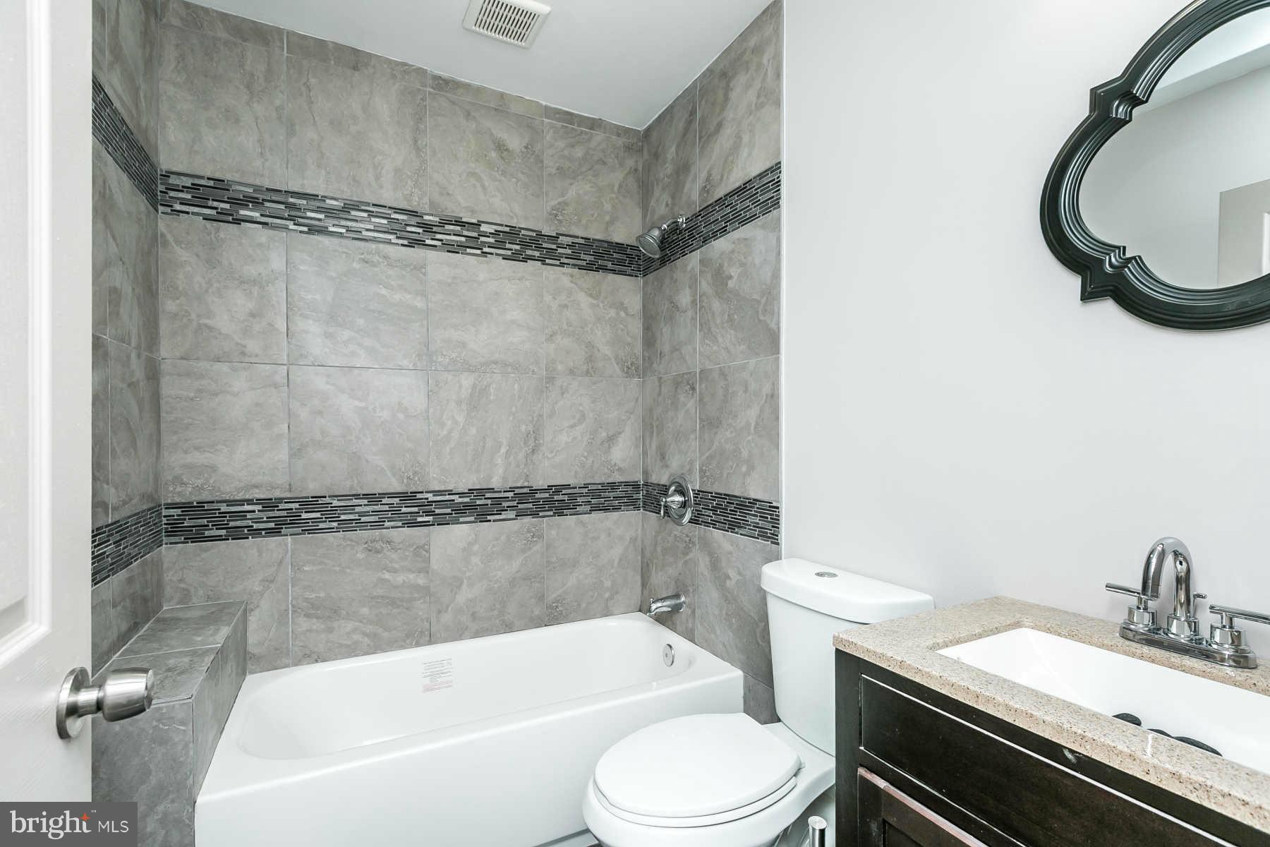 7512 Harford Road Baltimore, MD 21234 - Photo 16 of 23 Bath