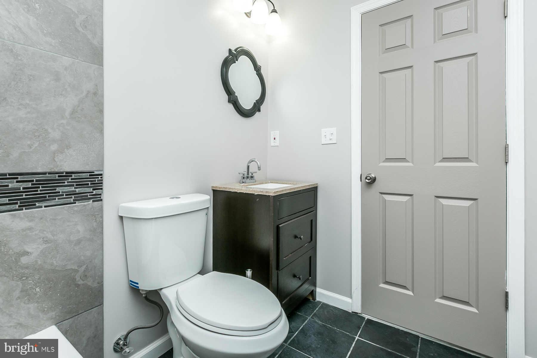 7512 Harford Road Baltimore, MD 21234 - Photo 17 of 23 Bath