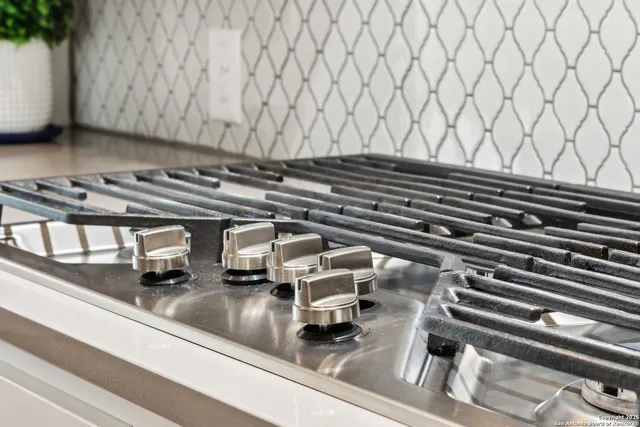 $695,000 | 31083 Charolais Way, Bulverde, TX 78163