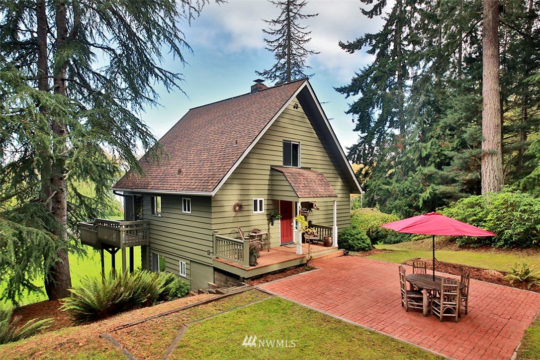 4642 Saratoga Road Langley, WA 98260 - Photo 1 of 40 Gallery Image 1