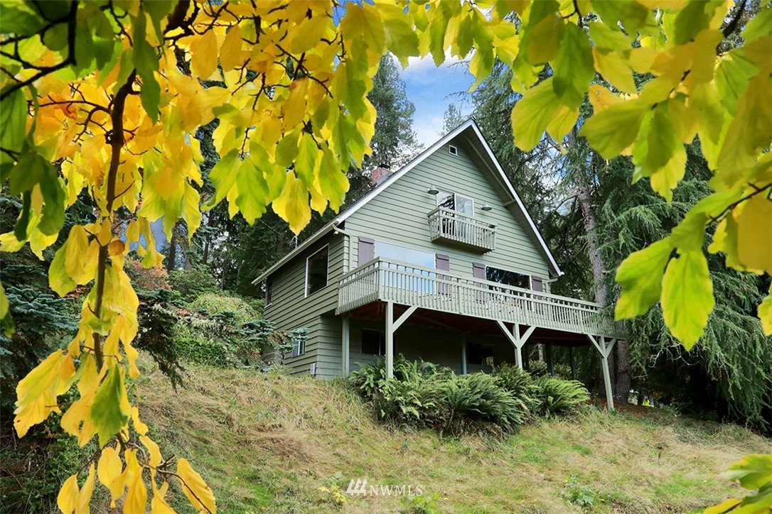 4642 Saratoga Road Langley, WA 98260 - Photo 2 of 40 Gallery Image 2