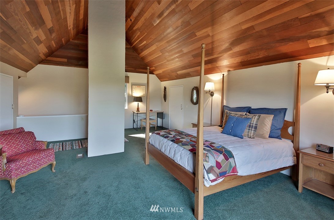 4642 Saratoga Road Langley, WA 98260 - Photo 20 of 40 Gallery Image 20