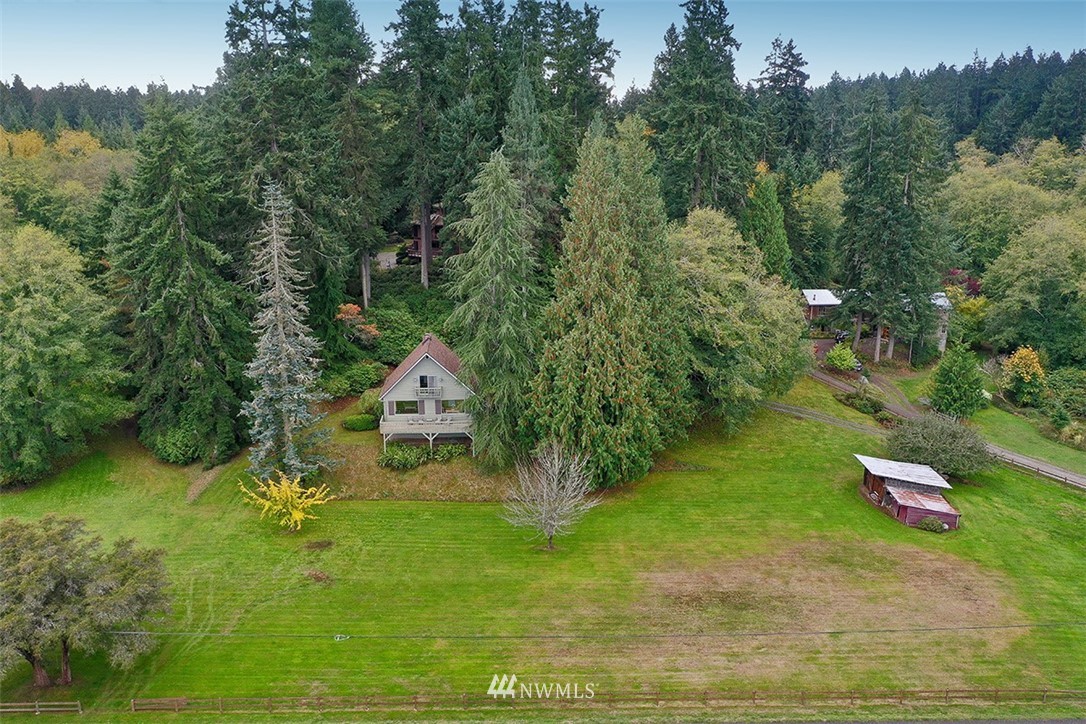 4642 Saratoga Road Langley, WA 98260 - Photo 3 of 40 Gallery Image 3