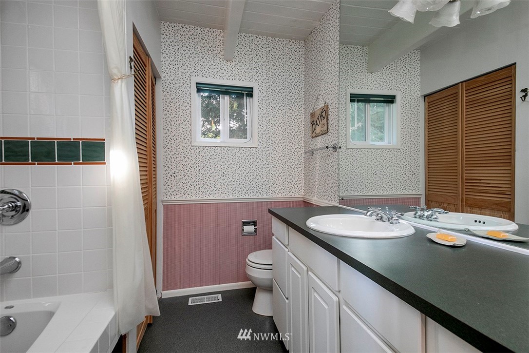 4642 Saratoga Road Langley, WA 98260 - Photo 21 of 40 Gallery Image 21
