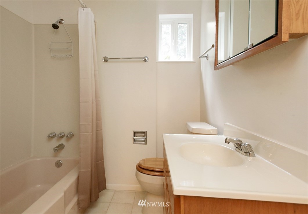 4642 Saratoga Road Langley, WA 98260 - Photo 25 of 40 Gallery Image 25