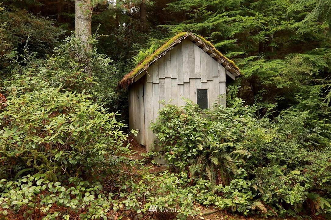 4642 Saratoga Road Langley, WA 98260 - Photo 32 of 40 Gallery Image 32