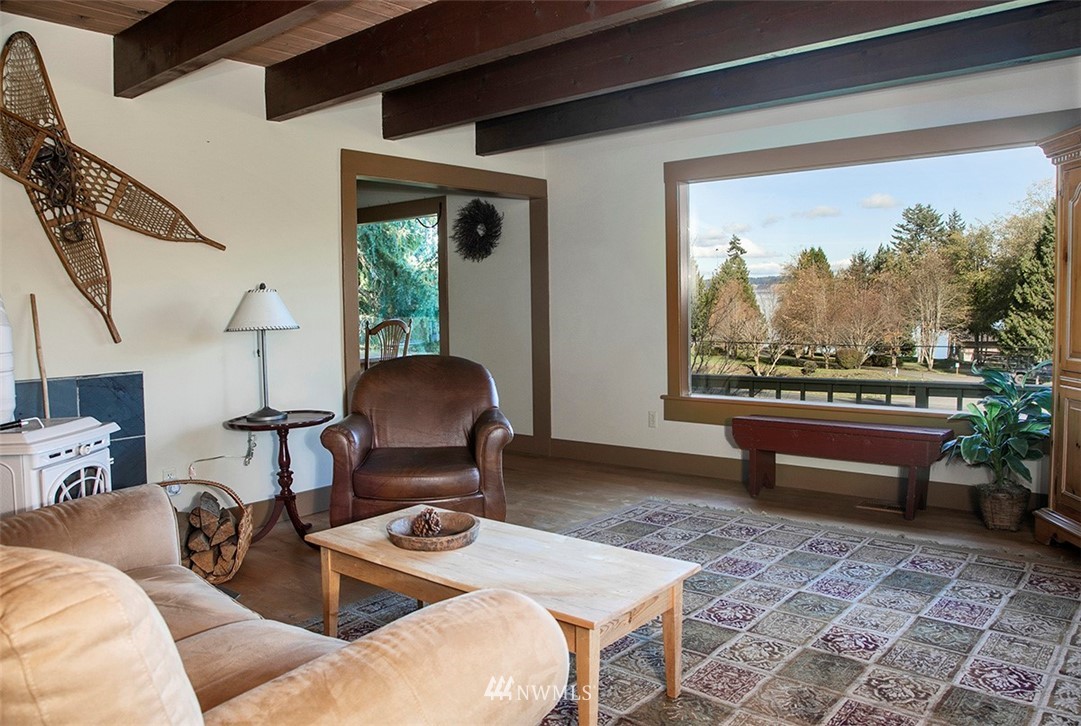 4642 Saratoga Road Langley, WA 98260 - Photo 7 of 40 Gallery Image 7