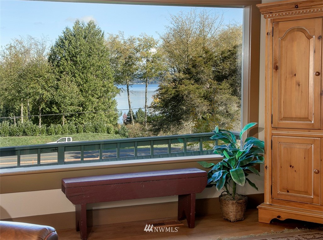4642 Saratoga Road Langley, WA 98260 - Photo 8 of 40 Gallery Image 8