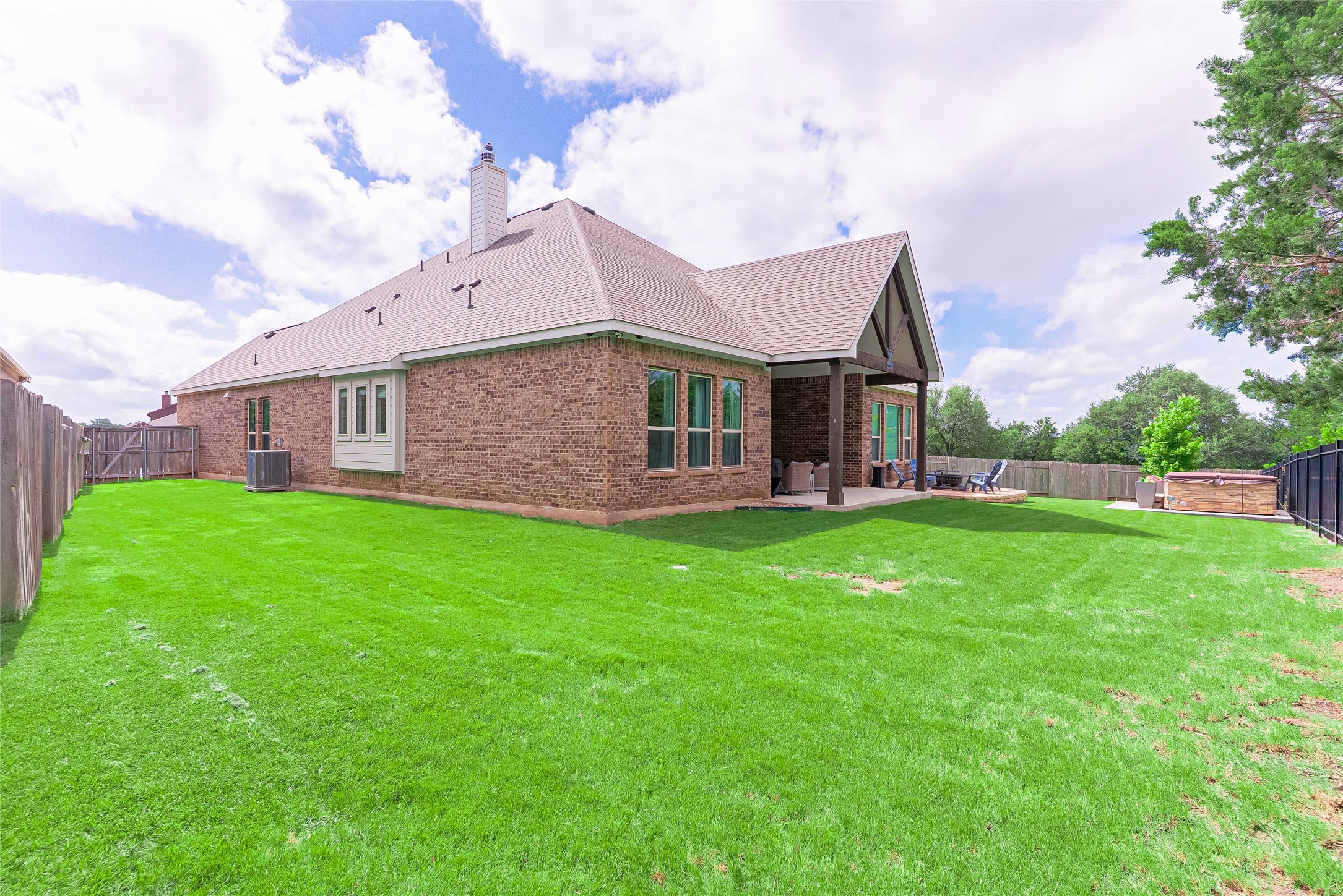 142 Rpd Spgs Cove Georgetown, TX 78628 - Photo 28 of 33